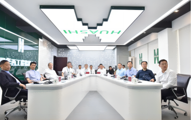 蔣錫培拜會(huì)四川華西集團(tuán)黨委書記、董事長楊斌